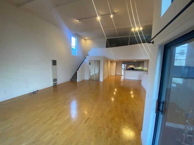 Building Photo - EPIC REA, INC - Vibrant Mission District L...