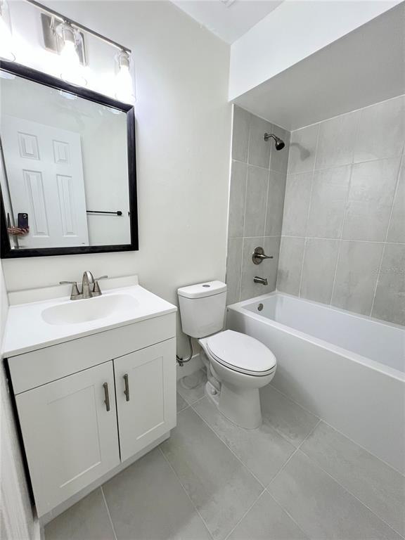 Building Photo - 96 Windtree Ln