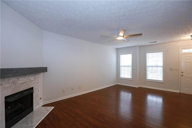 Building Photo - 3048 Kentmere Dr