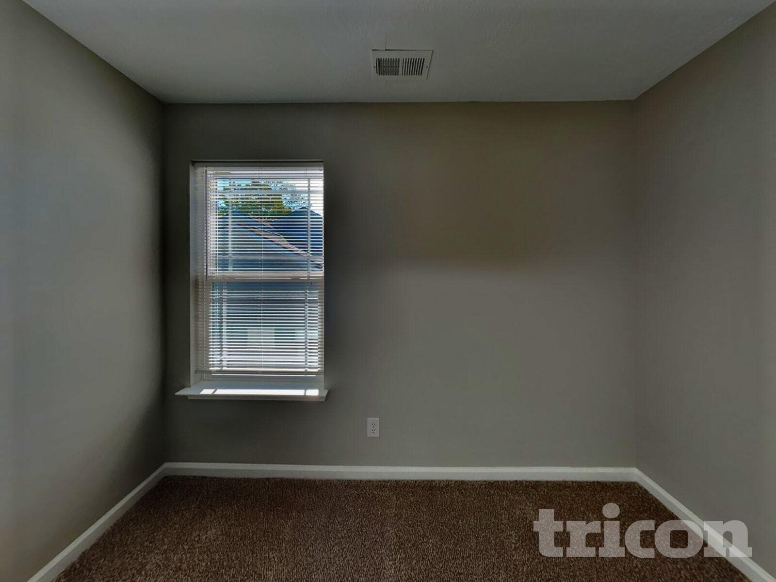 Building Photo - 111 Thomas Point Dr