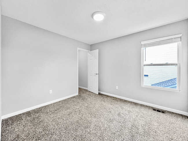 Building Photo - Newer Home in Sunbury, Olentangy SD
