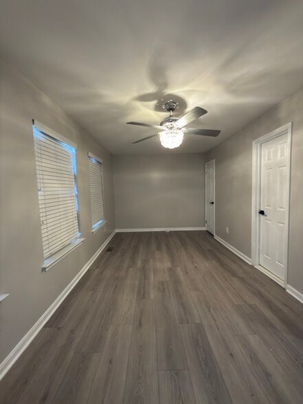 Building Photo - 1706 Tulip Ave
