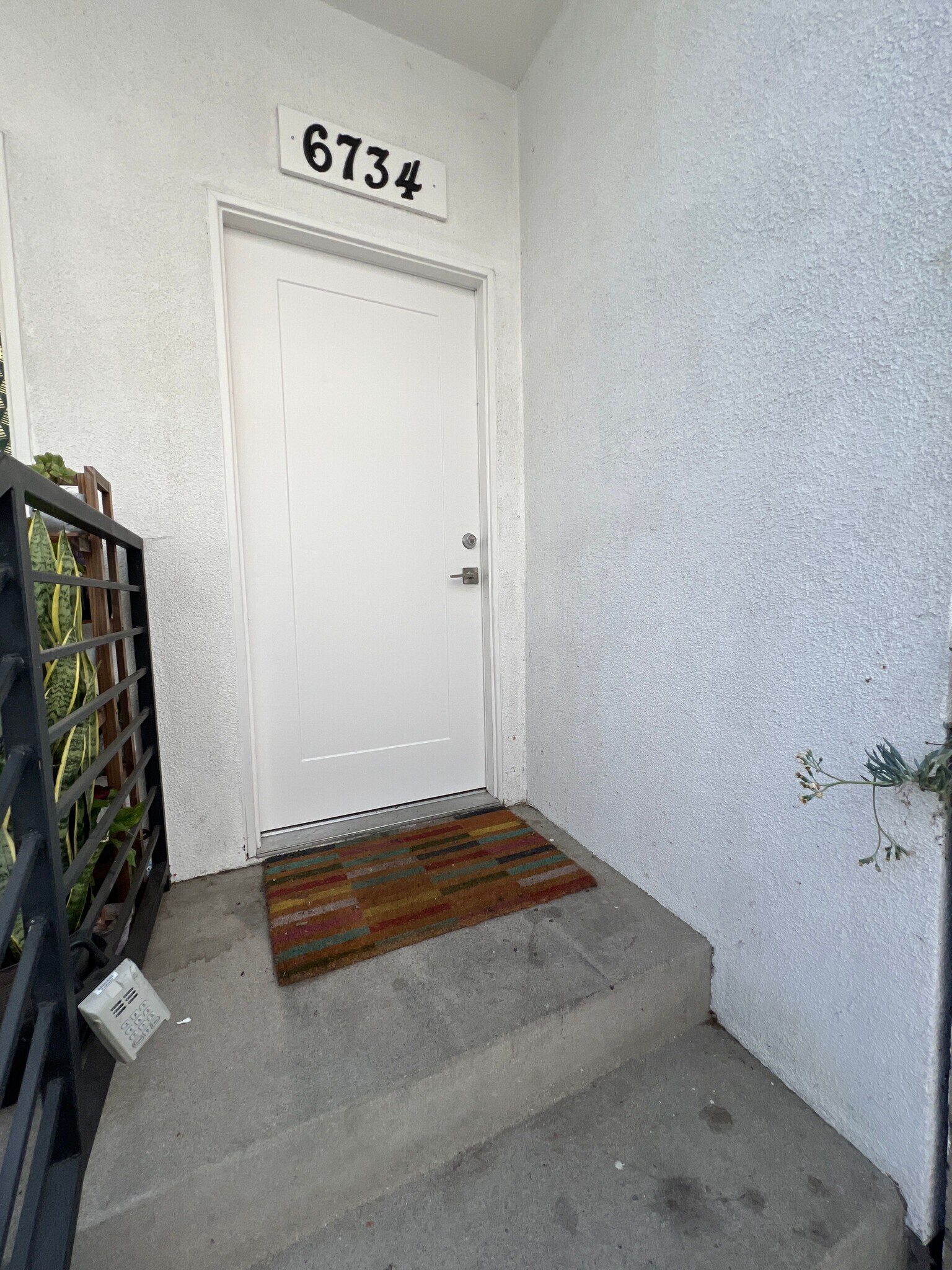 Building Photo - 6734 Irvine Ave
