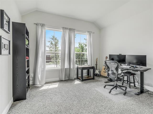 Building Photo - 2156 Knightsgate Rd