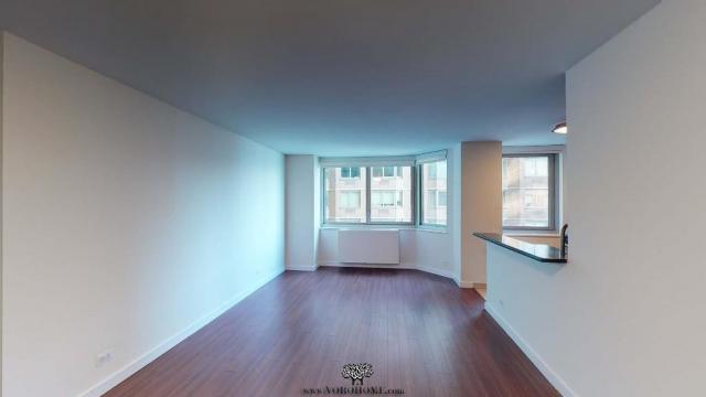 Building Photo - 3 bedroom in New York NY 10016