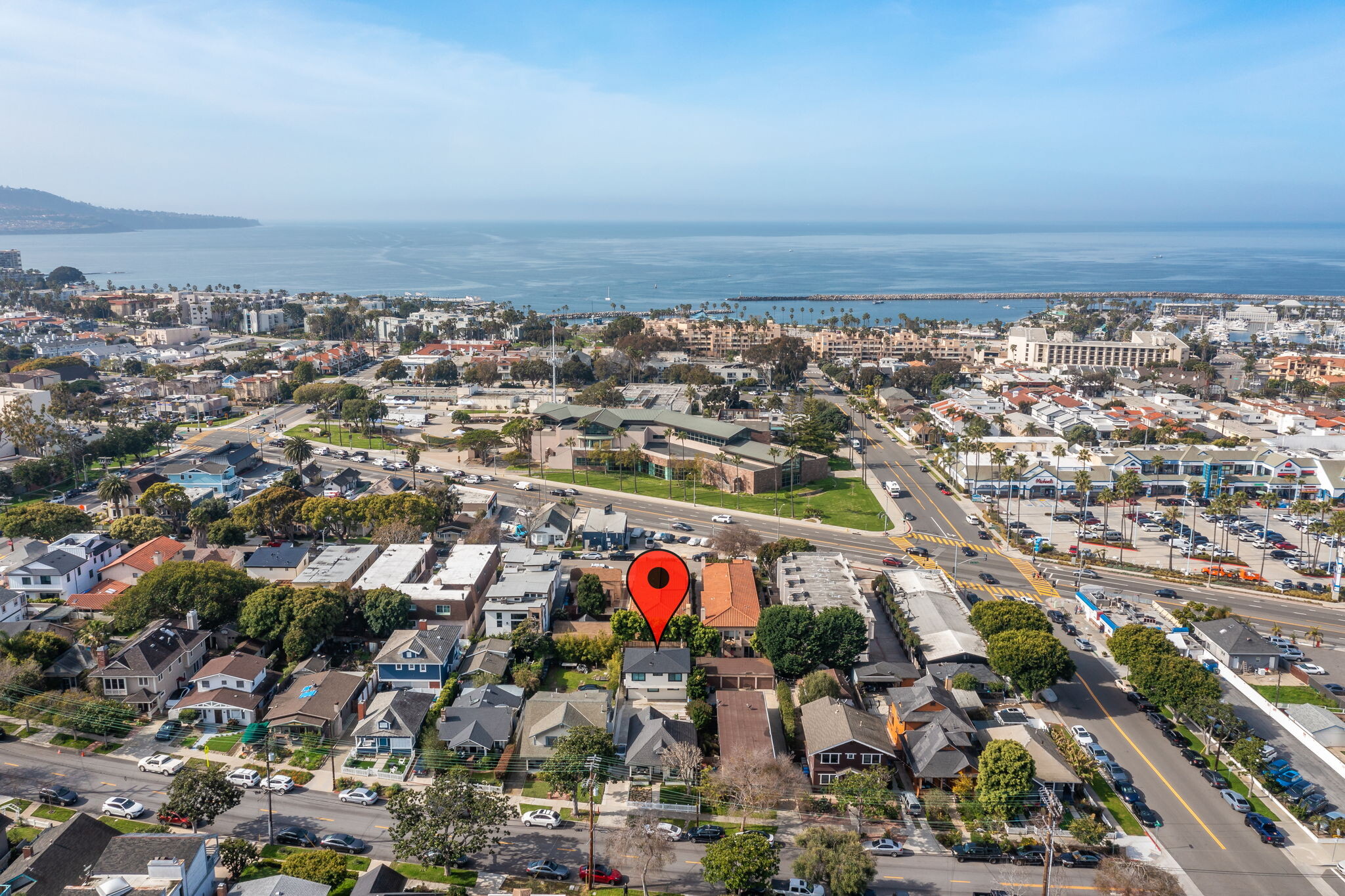 Building Photo - 321 N Gertruda Ave