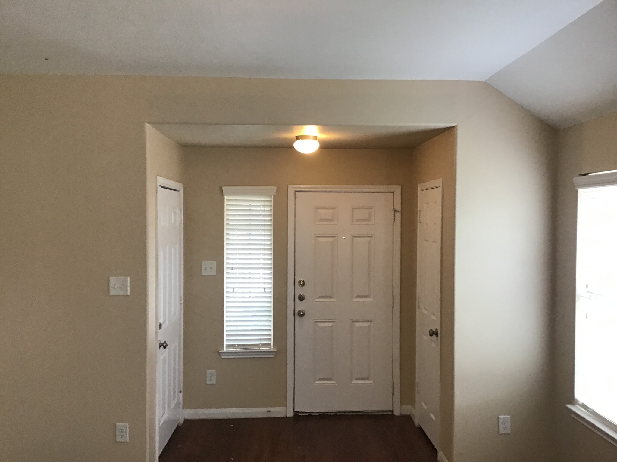 Building Photo - 21507 Donata Cir