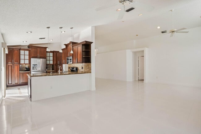 Building Photo - 13596 Weyburne Dr