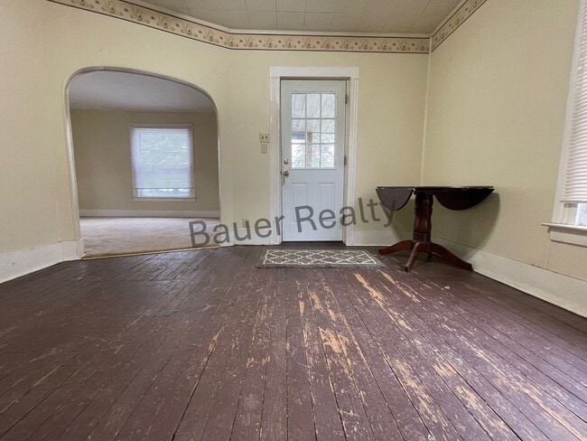 Building Photo - Affordable 3 Bedroom Home