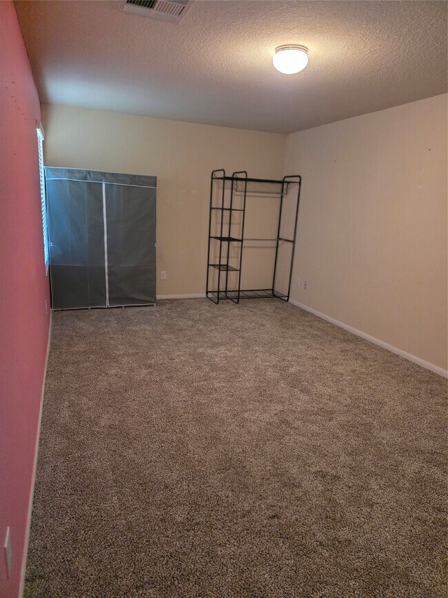 Building Photo - 12418 Greencanyon Dr