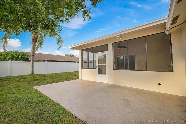 Building Photo - 9593 Richmond Cir
