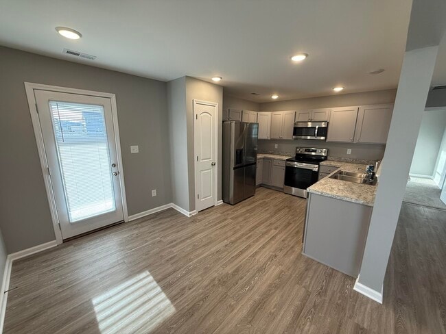 Building Photo - 8057 Driftwood Lp