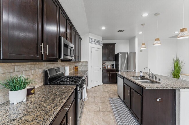 Building Photo - 3007 Magellan Ridge Ln