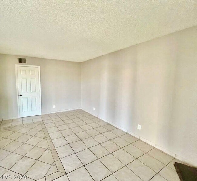 Building Photo - 6928 Appleton Dr