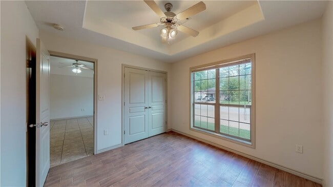 Building Photo - 115 Richards St