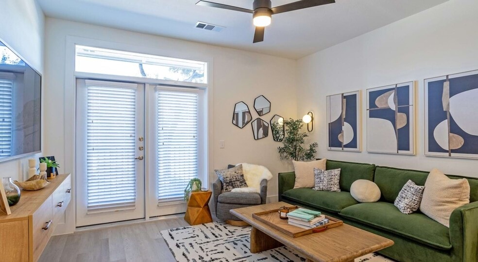 Building Photo - 12489 Research Blvd