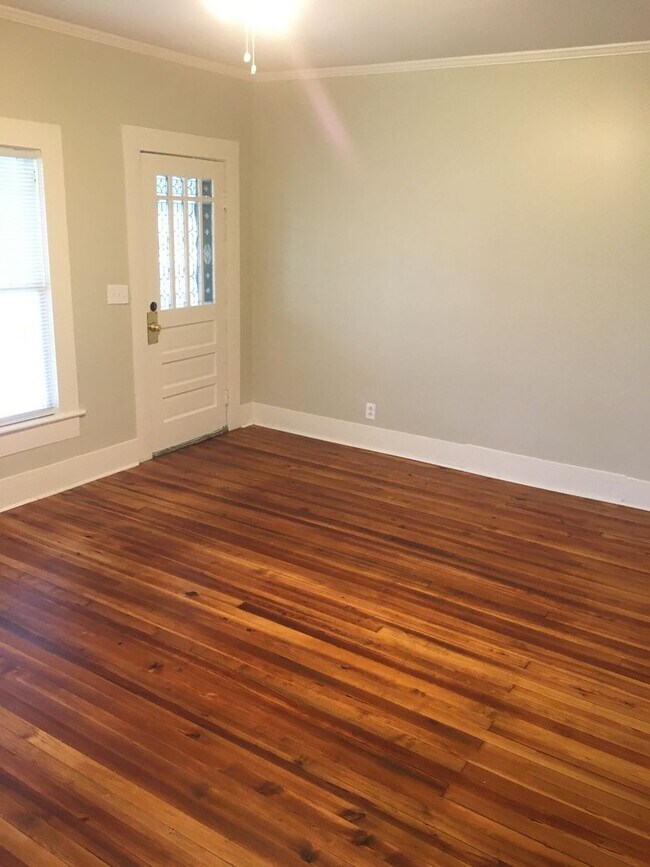 Building Photo - Large 3/1 House near Shannon $1,395