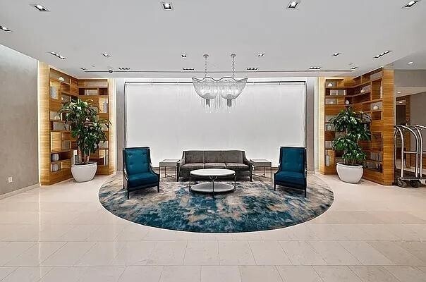 Building Photo - 39 E 29th St