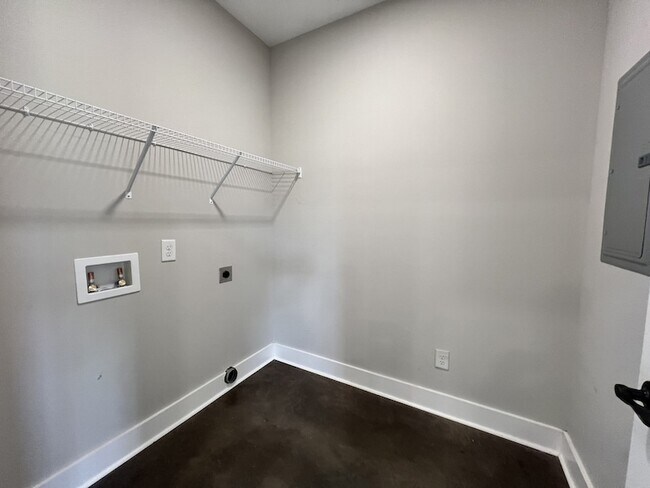 Building Photo - 101 Portland Blvd