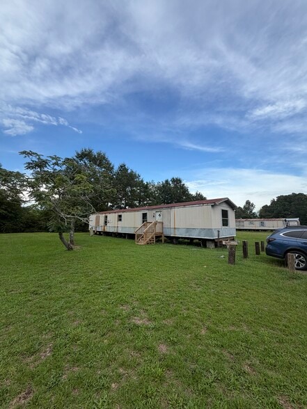 Building Photo - 31 Toni Jai Dr