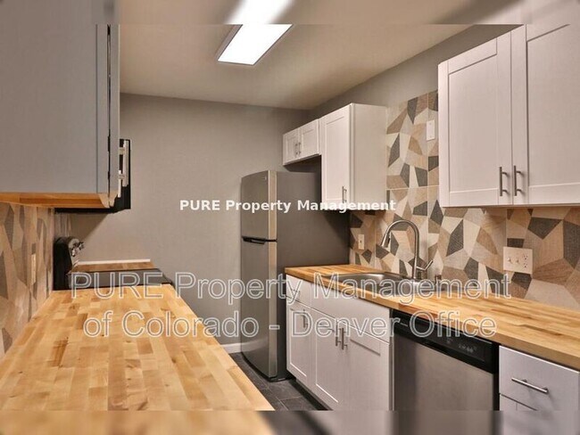 Building Photo - 16359 W 10th Ave
