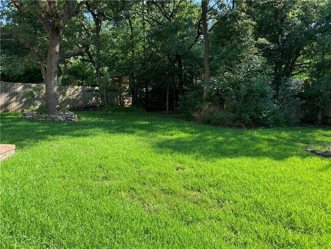 Building Photo - 12720 Twisted Briar Ln