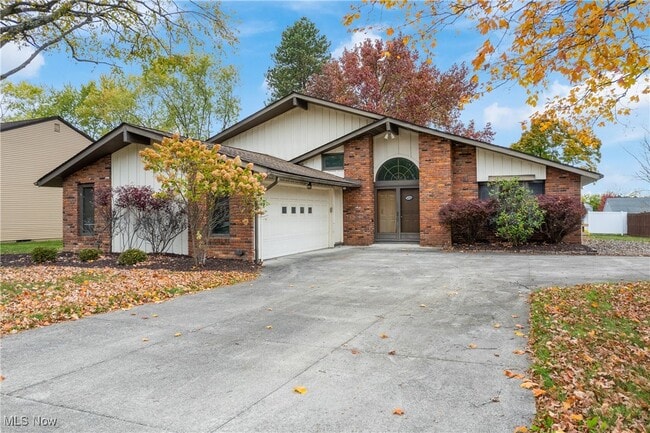 Building Photo - 16982 Bob White Cir