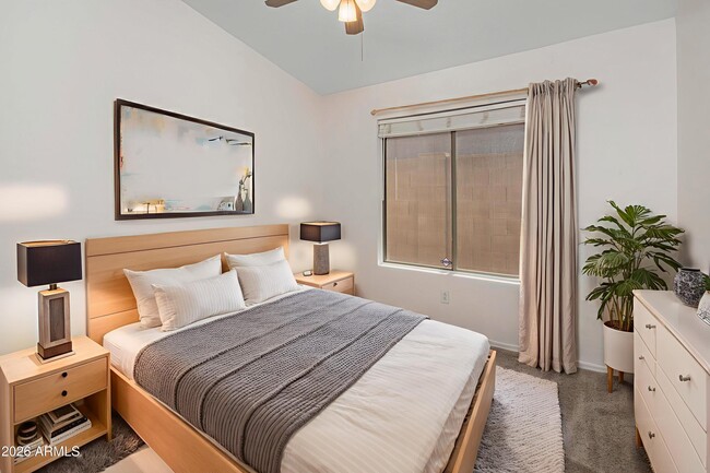 Building Photo - 10307 E Caribbean Ln