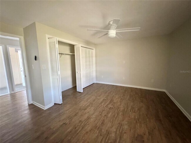 Building Photo - 2417 Magdalina Dr