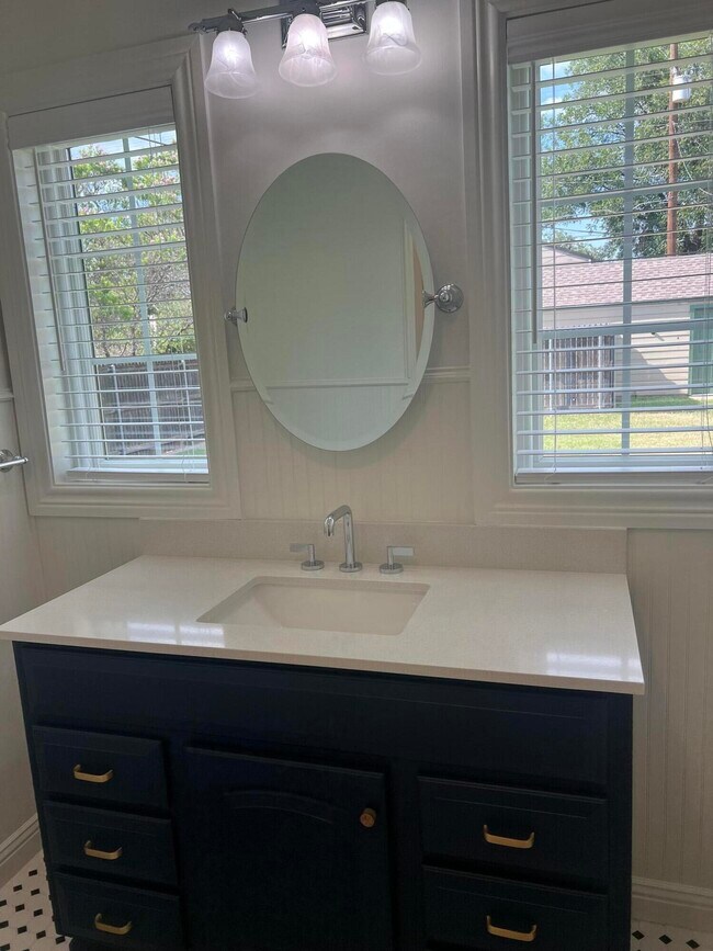 Building Photo - 2916 21st St