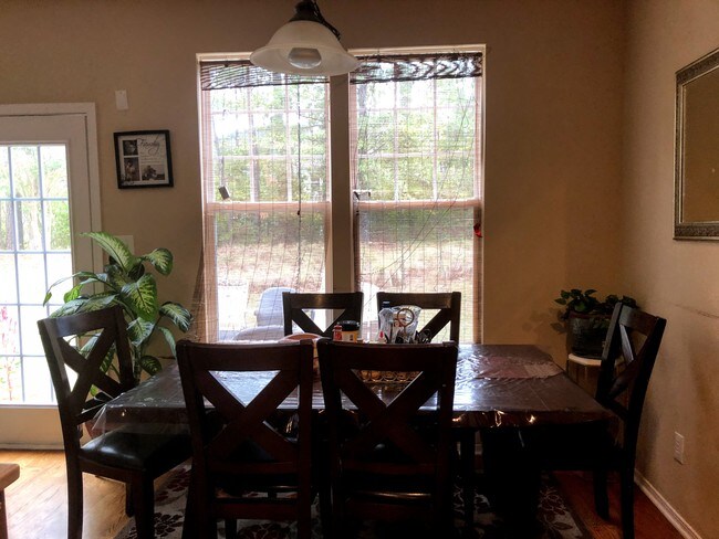 Building Photo - 106 Meeting Hall Dr