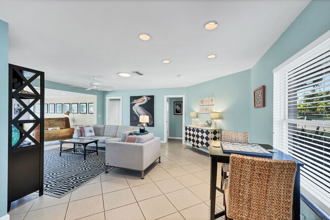 Building Photo - 1155 Bogey Ln