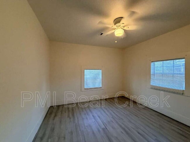 Building Photo - 3014 Rosalie St