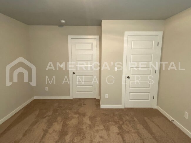 Building Photo - 1225 Brookhaven Dr