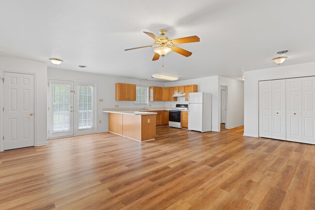 Primary Photo - Lancaster/Gholston Duplex