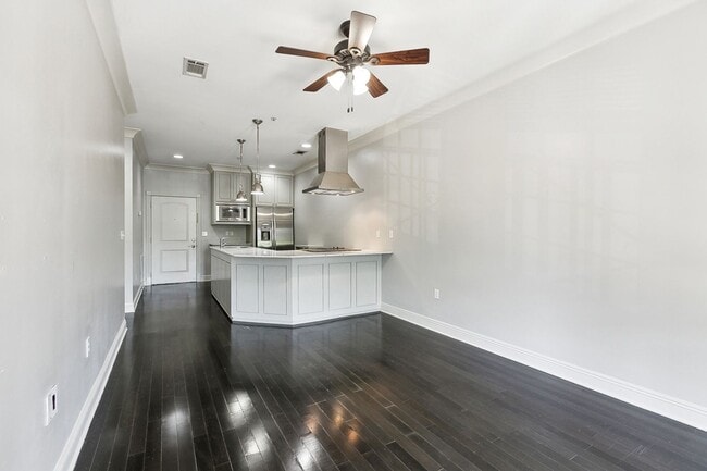 Building Photo - Perkins Palms Condominiums - 1 Bedroom Available Now