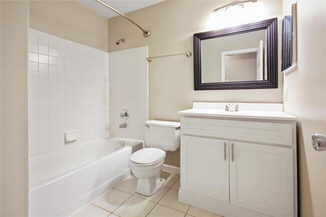 Building Photo - 17048 Sandalwood Creek Dr