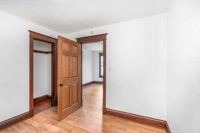 Building Photo - 722 Harrison St