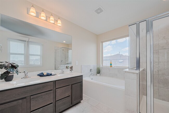 Building Photo - 25327 Cheshire Knoll St