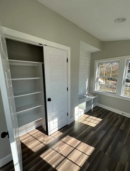 Building Photo - 3428 Littlestown Pike