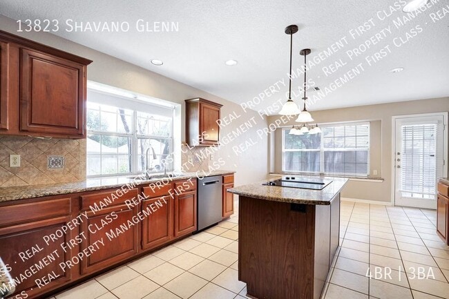 Building Photo - 13823 Shavano Glenn