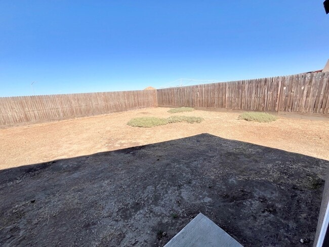 Building Photo - Spacious 4 Bedroom Home  – Solar & Pest Co...
