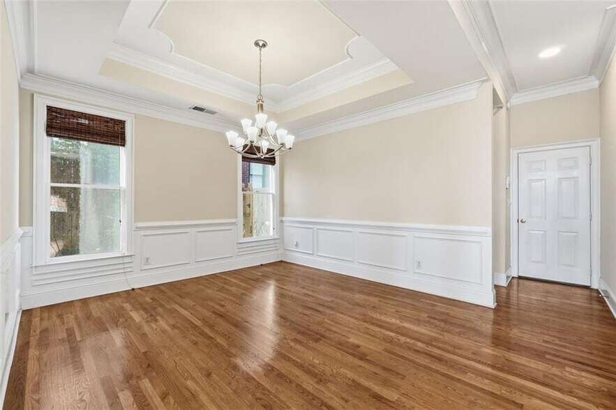 Building Photo - 250 Fieldsborn Ct NE