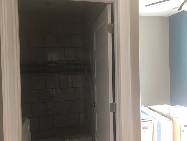 Building Photo - $1615 per Bedroom | 5BR/3BA Home in Fort S...
