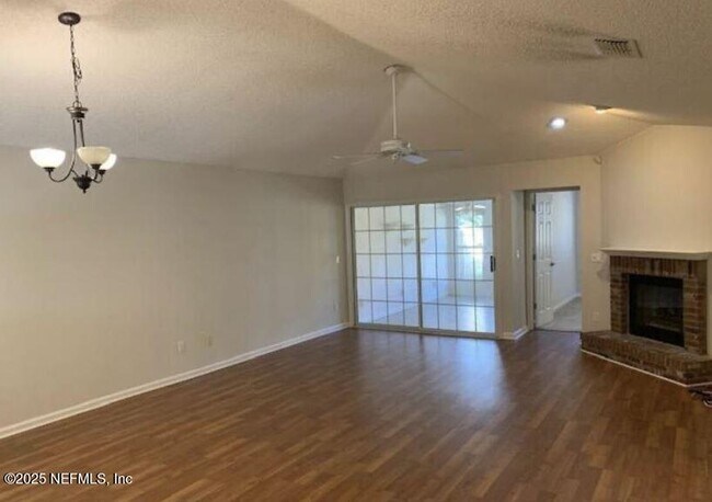 Building Photo - 1819 Ashmore Green Dr