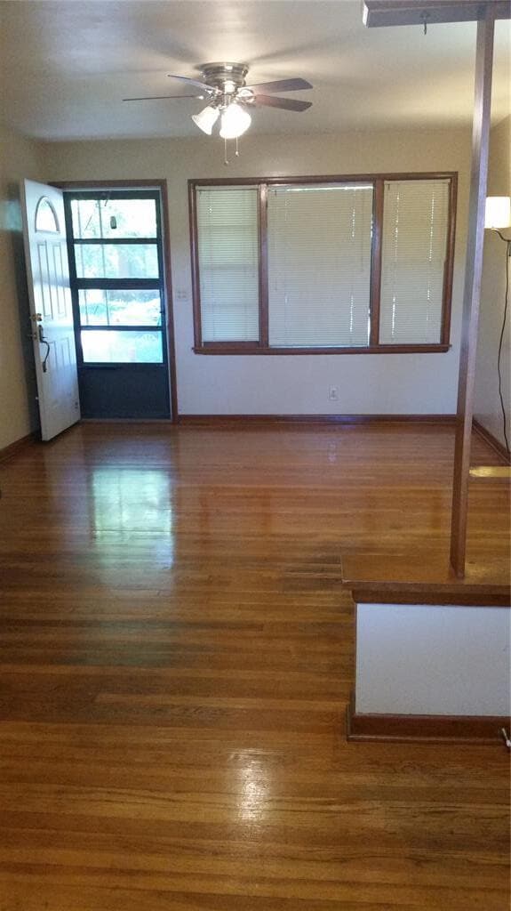 Building Photo - 511 Fleetwood Dr