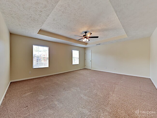 Building Photo - 1009 Harmony Ln