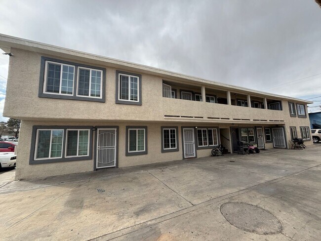 Primary Photo - Charming 3BED/1BATH apartment located in N...