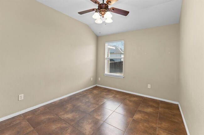 Building Photo - 208 Pecanwood S