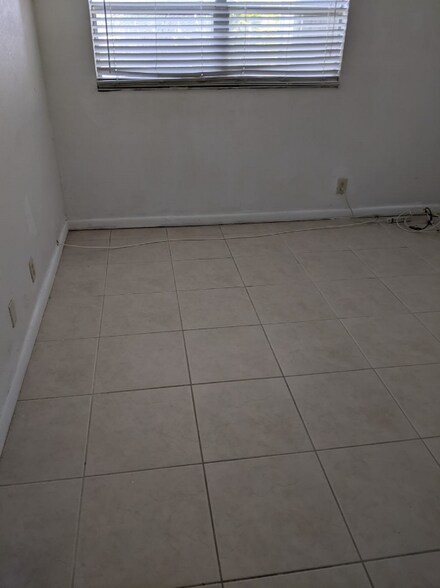 Building Photo - 312 Tuscany Ln